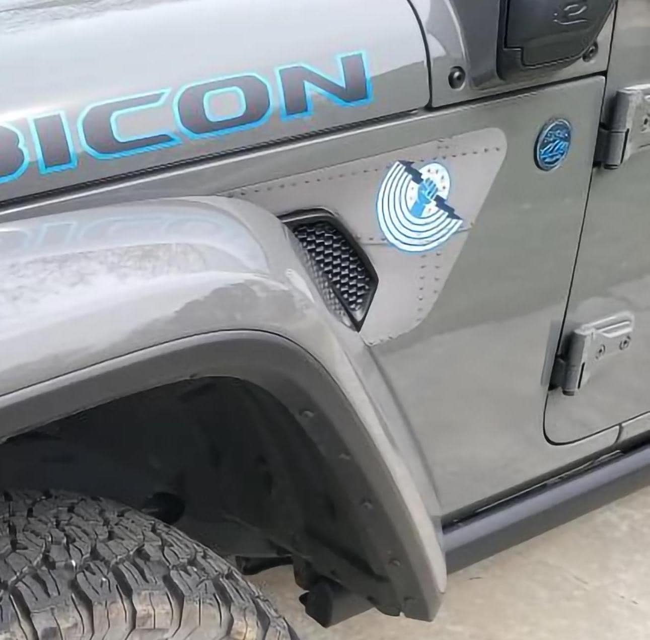 Jeep Gladiator JT fender vent decal sample design showing custom printed graphic option