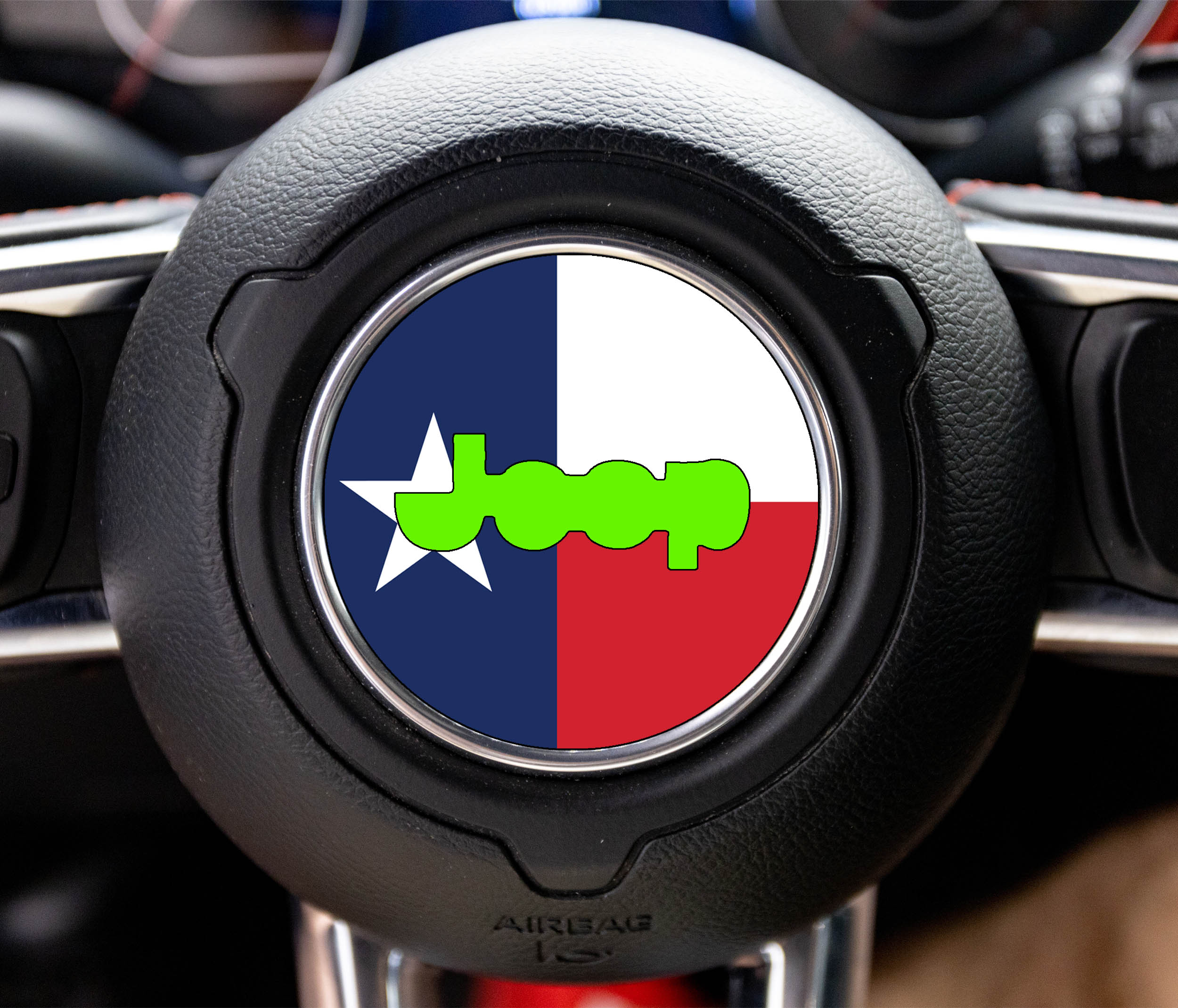 Texas state flag center-cap overlay with lone-star blue field, red-white bars and lime-green Jeep wordmark